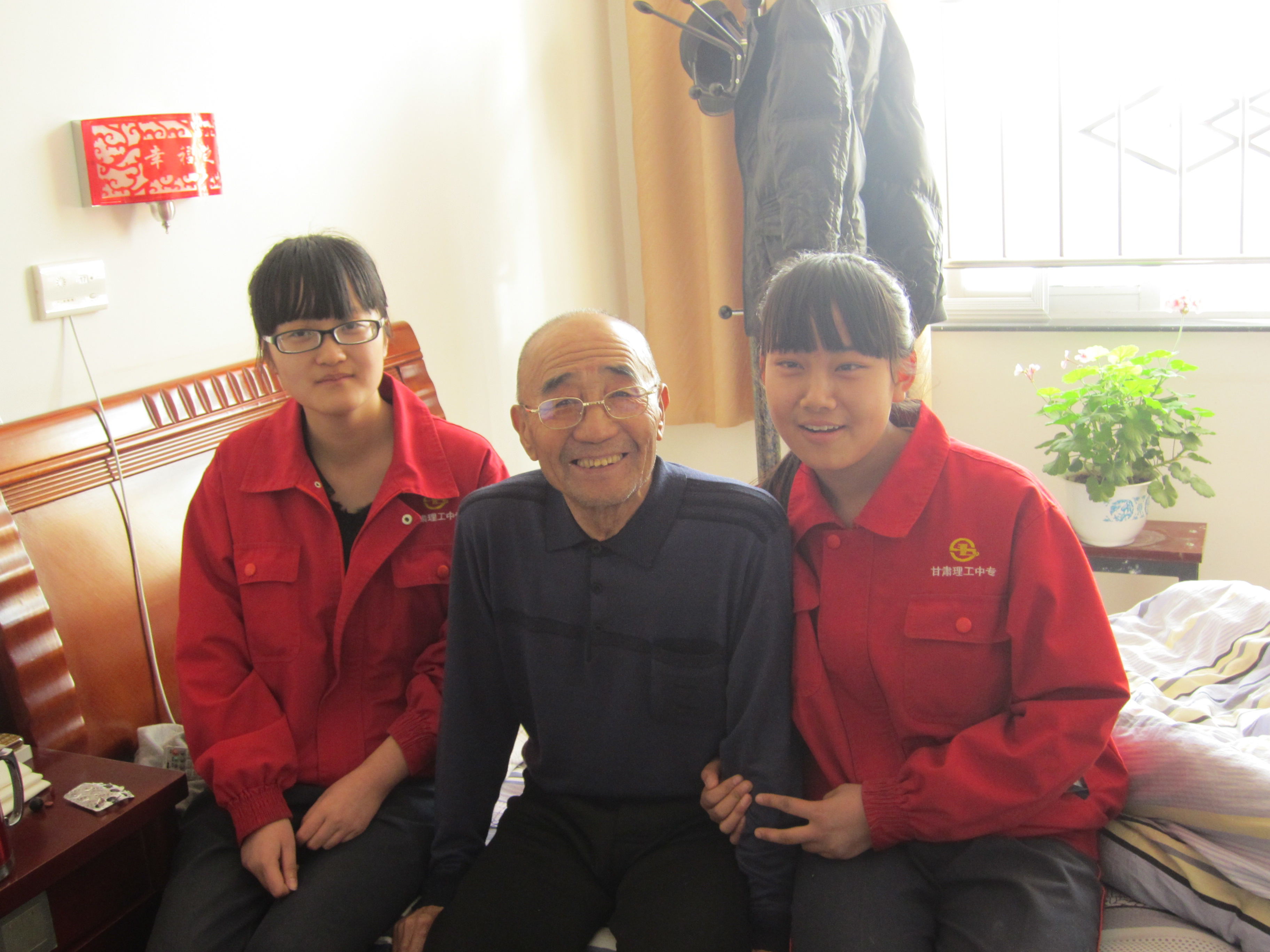 吹响青春集结号  志愿服务献真情