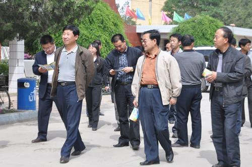 兰州市扶贫办领导莅临我校参观指导工作