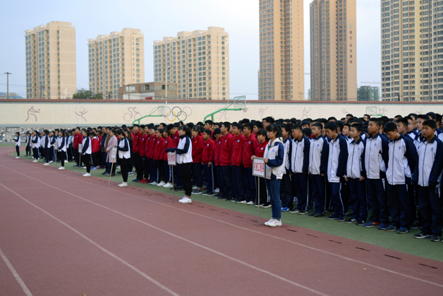 我校举办“践行十九大、培养小工匠”为主题的第十届学生技能大赛活动