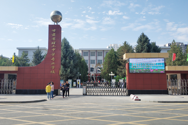 01.jpg
