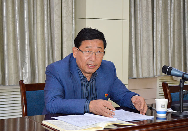 学校举行十九大精神宣讲专题党课（一）